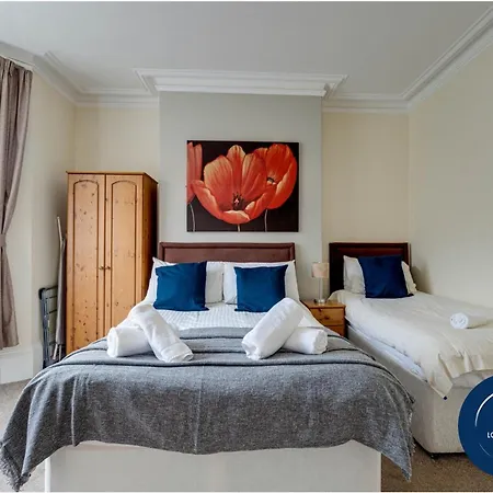 45 The Square 1 * Scarborough